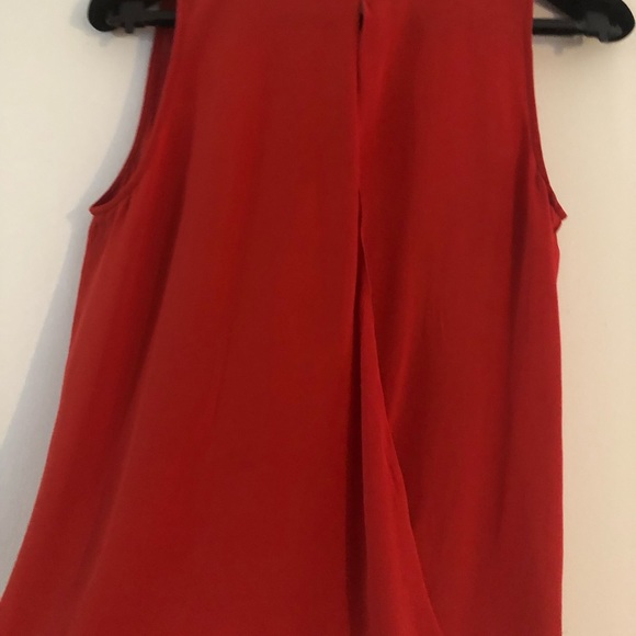 Parker silk crossed front top with slit in back - Picture 2 of 2